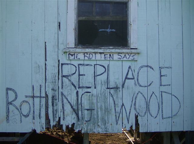 Original FixRot Replace Rotting Wood wall on Maui